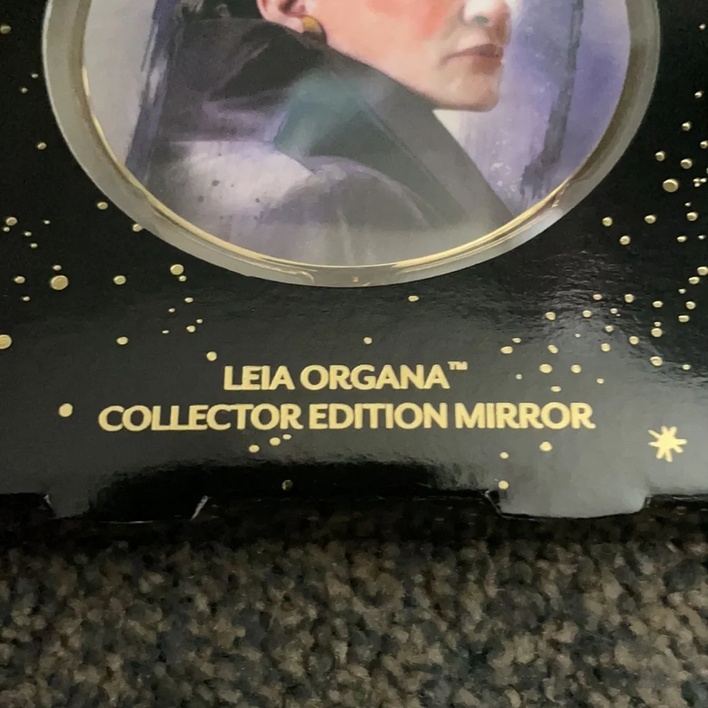 Cargo Star Wars Leia Organa Collector Edition Cosmetics Mirror